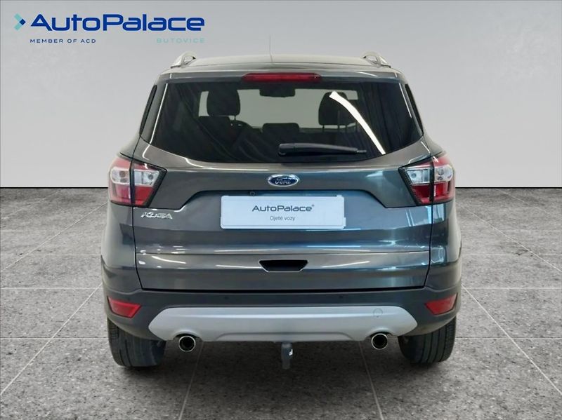 Ford Kuga 1,5 EcoBoost TITANIUM CZ - fotka 5 z 19