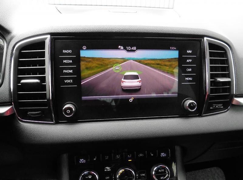 Škoda Karoq 1,0 TSi Style, Navi, Kamera, V - fotka 16 z 19