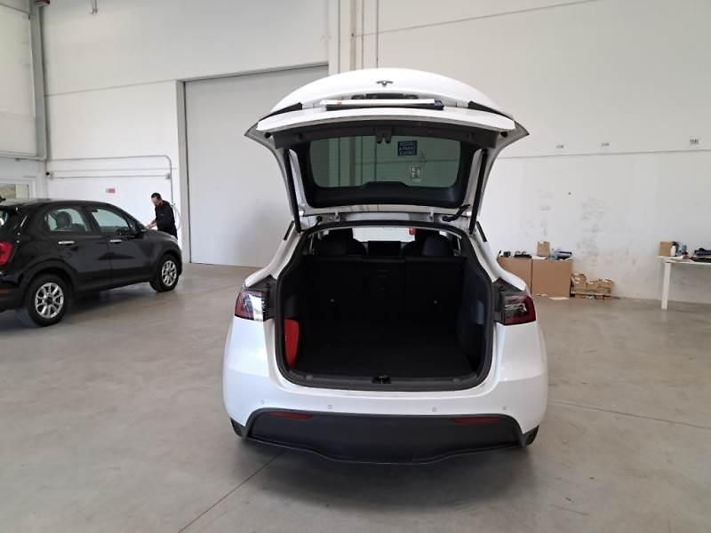 Tesla Model Y (2022) AWD Long Range    PŘIPRAVUJEME - fotka 10 z 11
