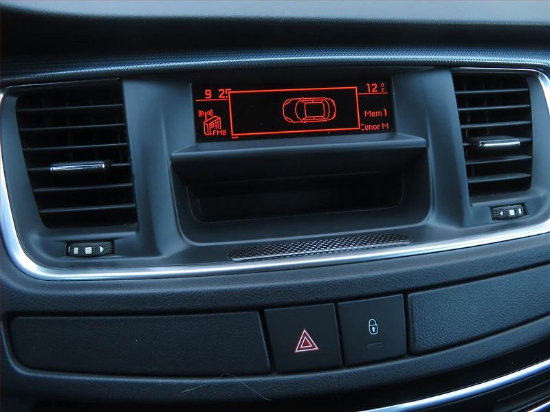 Peugeot 508 (2012) 2.0 HDi, Tempomat - fotka 18 z 18