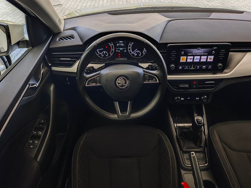 Škoda Scala (2020) 1.0 TSi Drive 125 Years - fotka 15 z 40