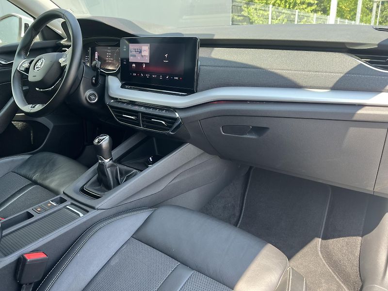 Škoda Octavia (2023) 2,0TDi 85kW STYLE - fotka 36 z 40