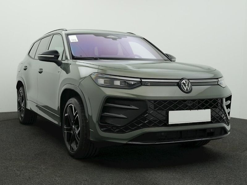 Volkswagen Tayron TSI 195kW R-Line HuD Venti 7mí - fotka 2 z 11