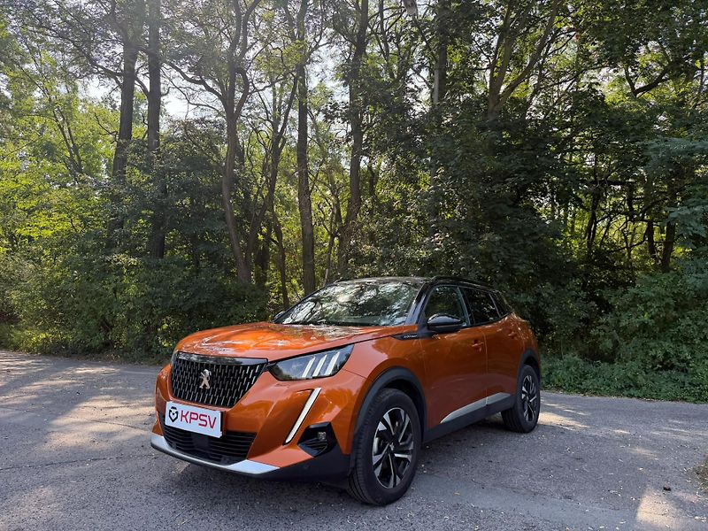 Peugeot 2008 (2020) GT LINE,130 koní, Automat 8st. - fotografie inzerátu