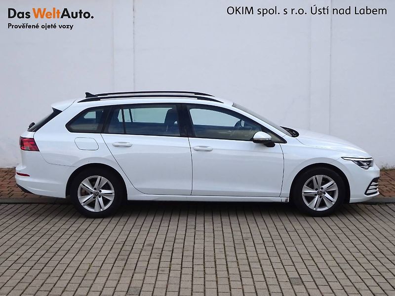 Volkswagen Golf (2022) 1,0TSi /81kW Variant Life - fotka 8 z 27