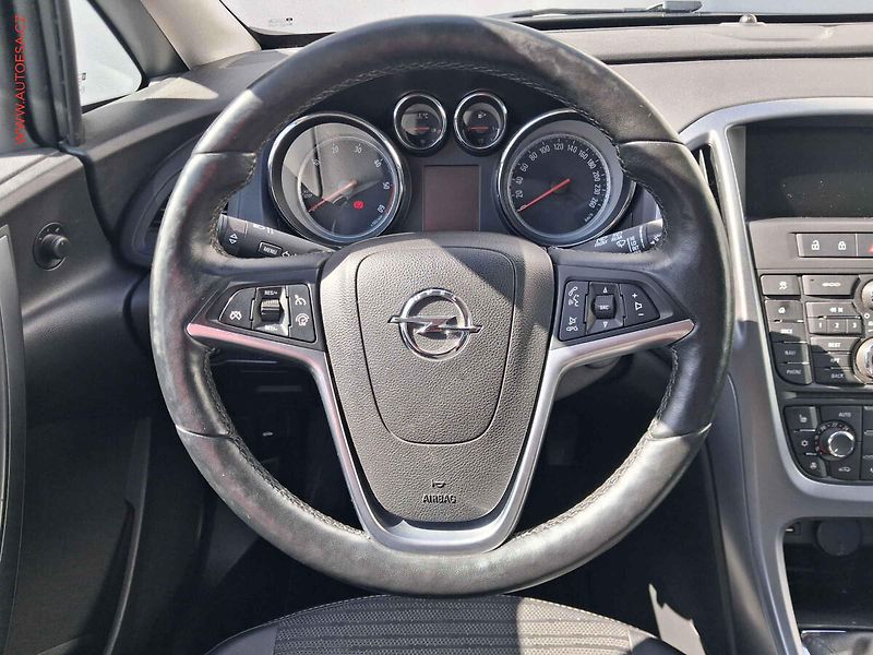 Opel Astra (2015) 1.6 CDTi, Bixen, navi - fotka 11 z 18