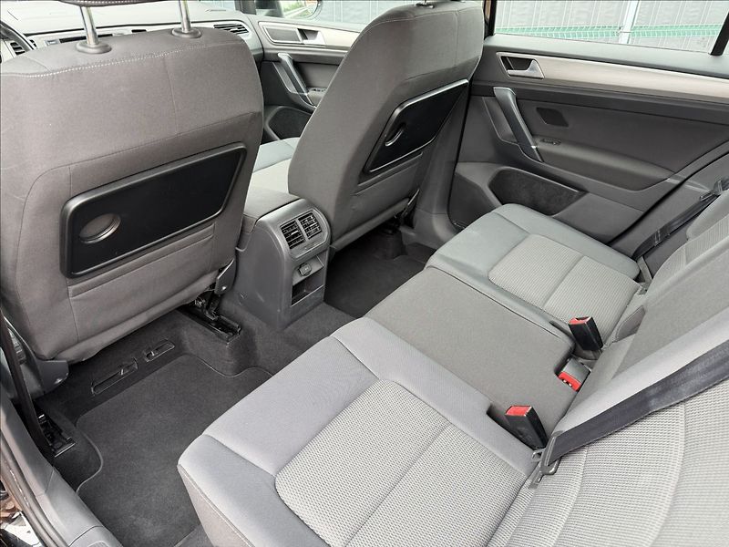 Volkswagen Golf Sportsvan 1.4 TSI Comfortline - fotka 14 z 18