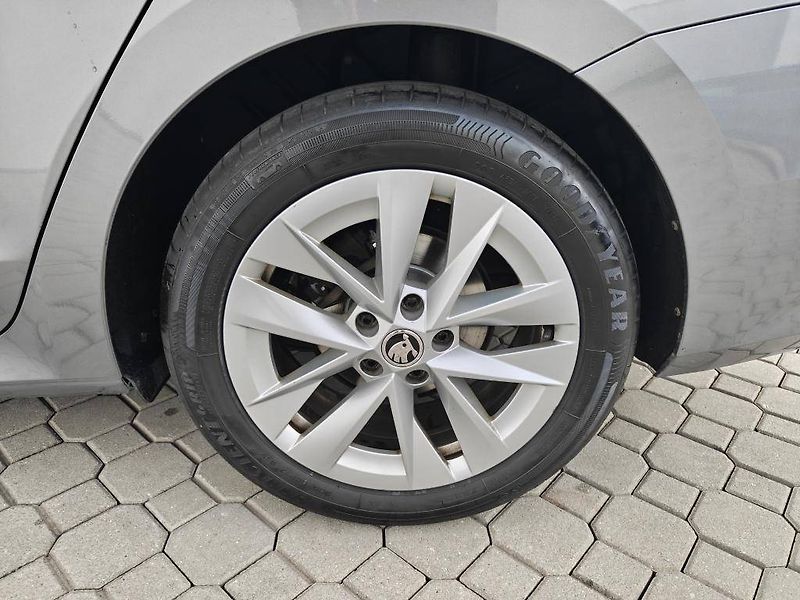 Škoda Octavia Style 7DSG 1,5TSI - fotka 21 z 23