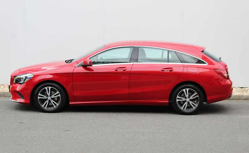 Mercedes-Benz CLA 180 Shooting Brake - fotka 7 z 20