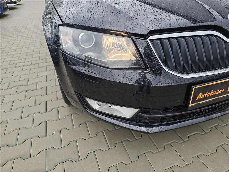 Škoda Octavia III 2,0TDi 110KW Edition + - fotka 41 z 46