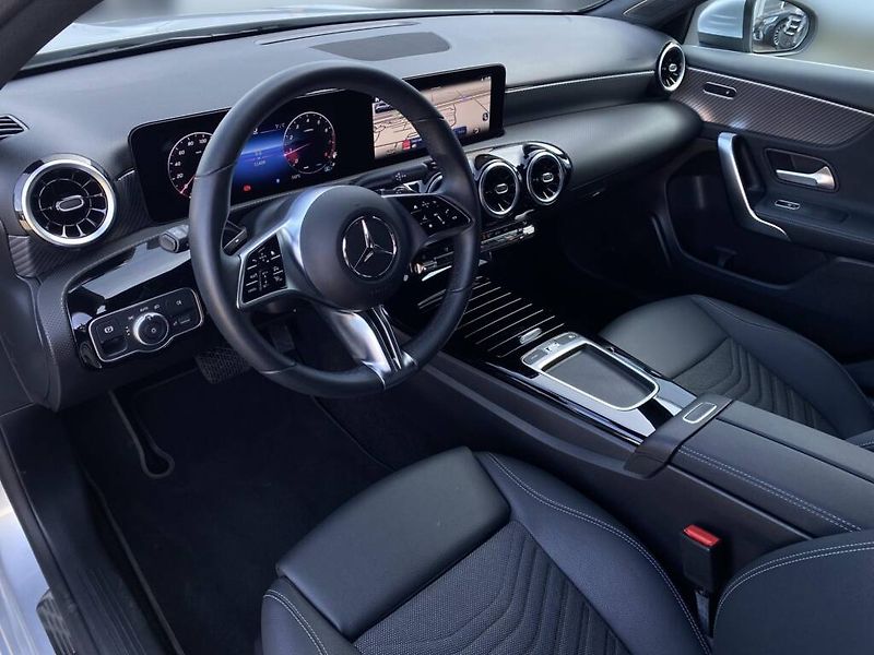 Mercedes-Benz Třídy A (2025) 200 - fotka 9 z 26
