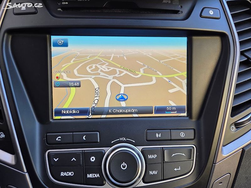 Hyundai Santa Fe (2014) 2.2 CRDI Aut 4x4 Max Výbava - fotka 26 z 33