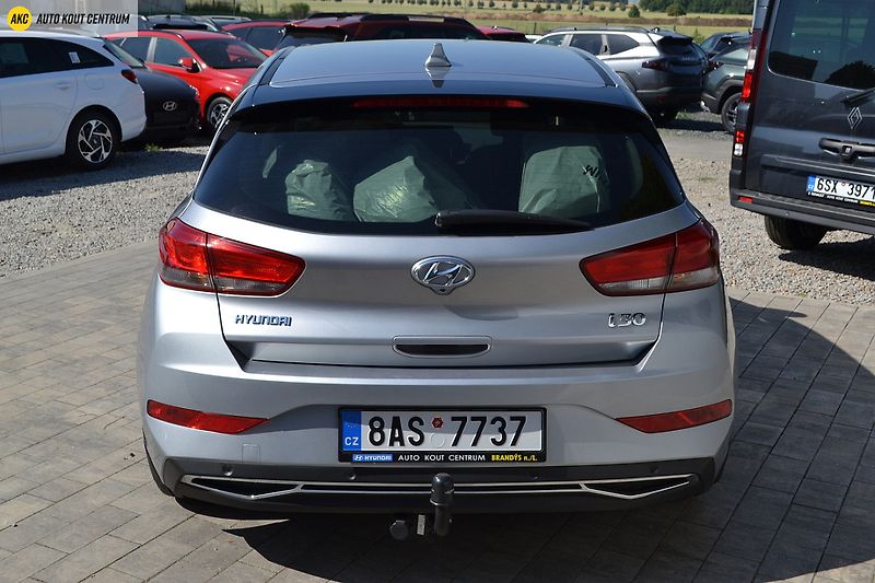 Hyundai i30 1.0T-GDI SMART ALU16 - fotka 4 z 49