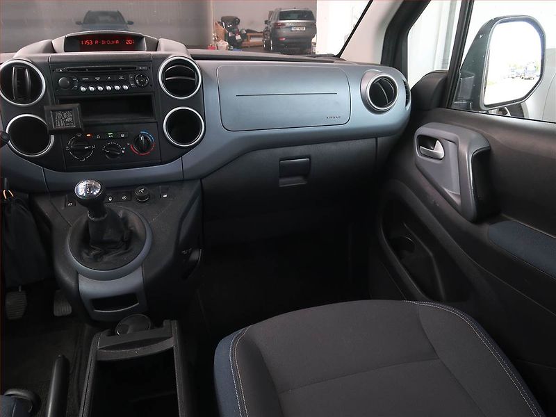 Citroën Berlingo (2011) 1.6 HDi, 5Míst - fotka 8 z 14
