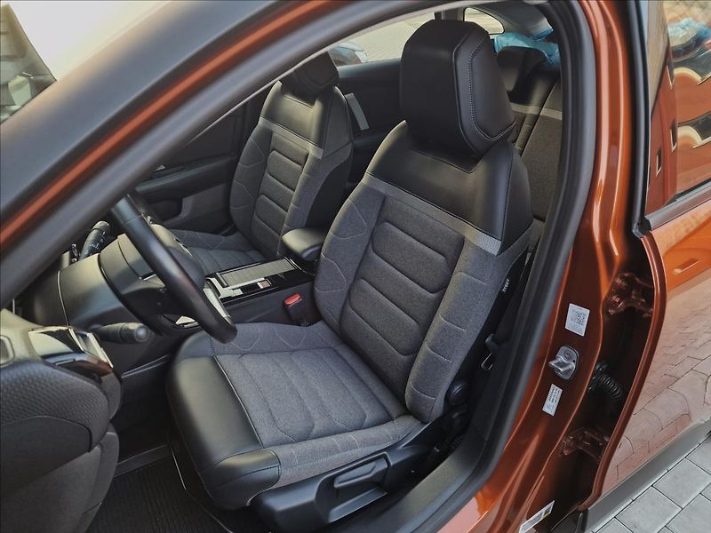 Citroën C4 1.2PureTech 96kW Feel Pack,ČR - fotka 36 z 50