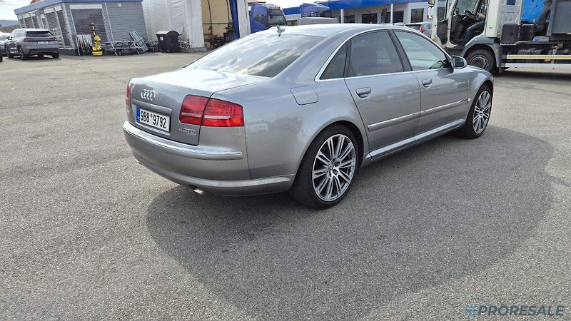 Audi A8 4,2TDi 240 kW-není odpočet - fotka 8 z 19