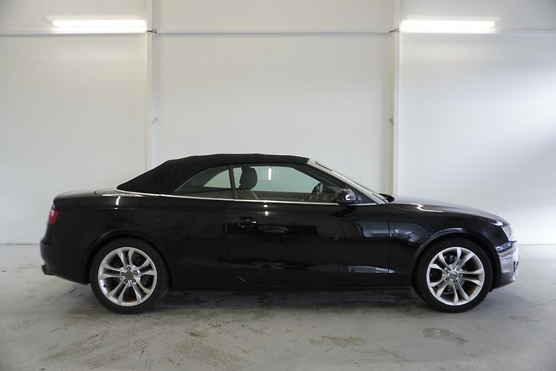 Audi A5 (2009) 2,0 TFSI KABRIO AUTOMAT - fotka 24 z 25