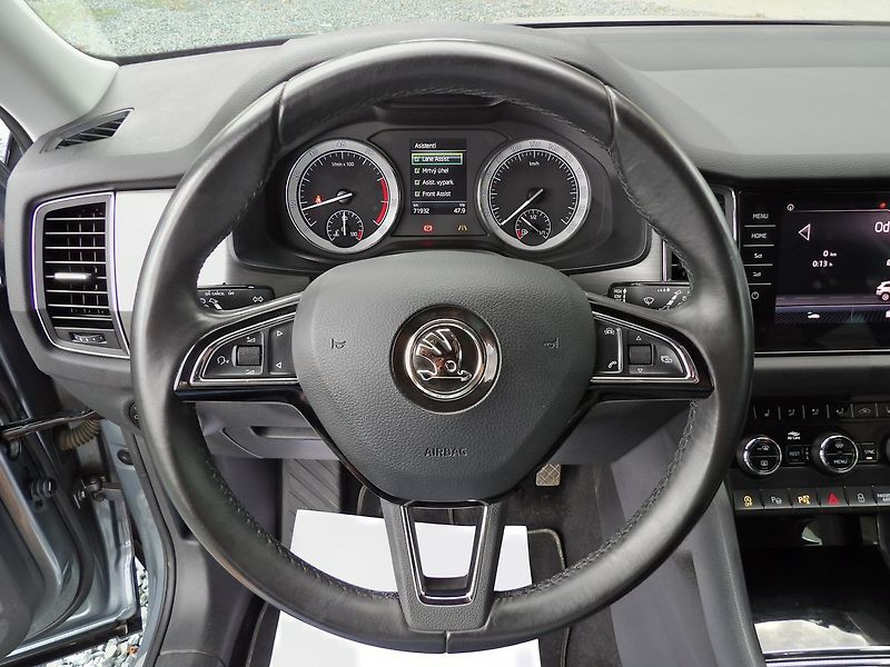 Škoda Kodiaq 1.4TSI 110kW 4x4 Tažné 360° - fotka 15 z 34