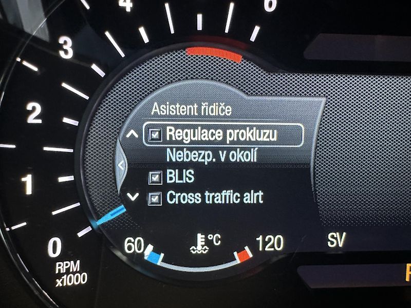 Ford S-MAX ST-Line 2.0 EcoBlue 190k aut.  - fotka 20 z 34