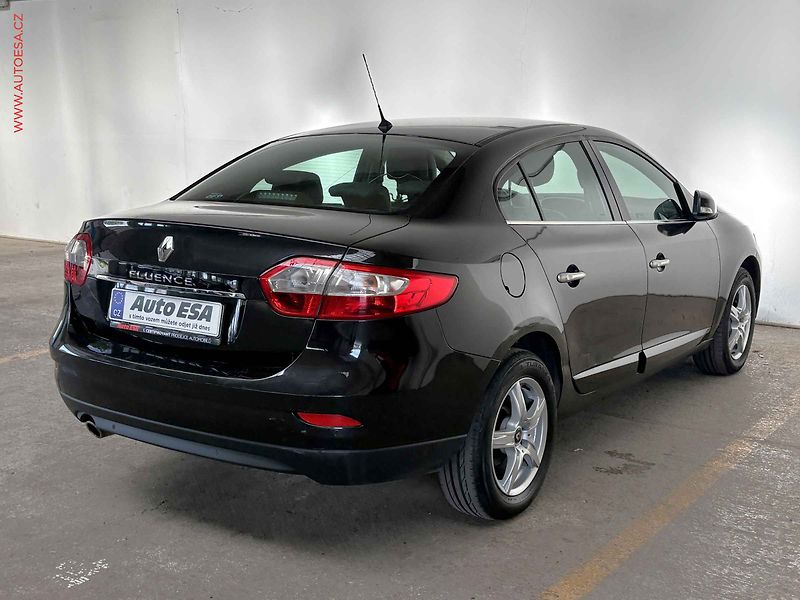 Renault Fluence (2010) 1.5 dCi, ČR, AC, tempo, park - fotka 4 z 14
