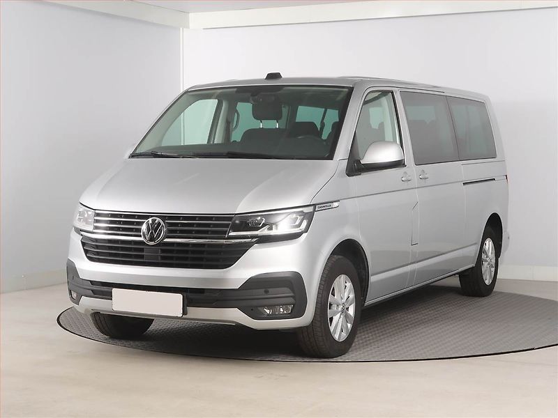Volkswagen Caravelle (2024) Comfortline 2.0 TDI, ČR, 1Maj - fotka 2 z 19