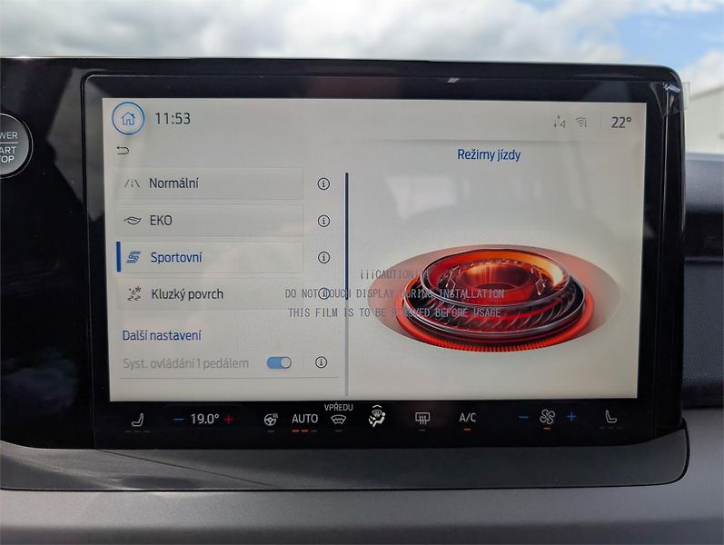 Ford Tourneo Courier Titanium, Tourneo, 43 kWh Elek - fotka 19 z 19