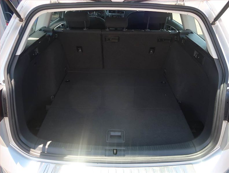 Volkswagen Golf (2015) 1.6 TDI, 4X4, Navi, Tempomat - fotka 14 z 21