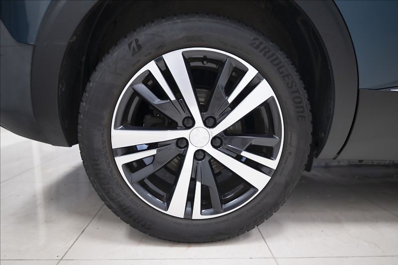 Peugeot 5008 1,2 PT KAMERA VÝHŘEV 7 MÍST ČR - fotka 36 z 36