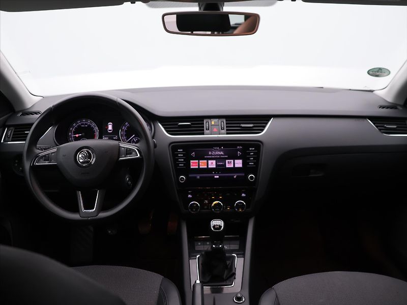 Škoda Octavia 1.6 TDI CZ Style+ LED Navi - fotka 18 z 25