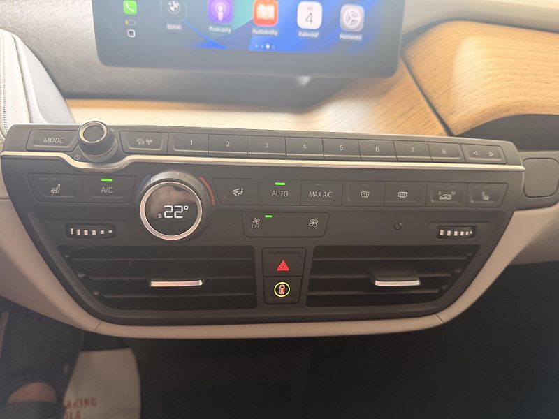 BMW i3 (2021) 120 Ah • 2021 • TOP výbava  - fotka 27 z 31