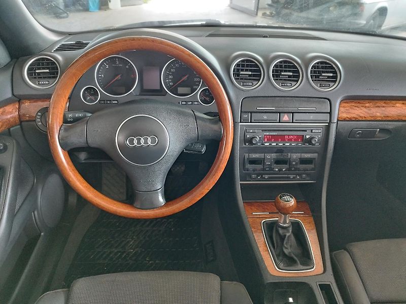 Audi A4 (2003) 2,5TDI,120KW,MANUÁL,ALU - fotka 13 z 16