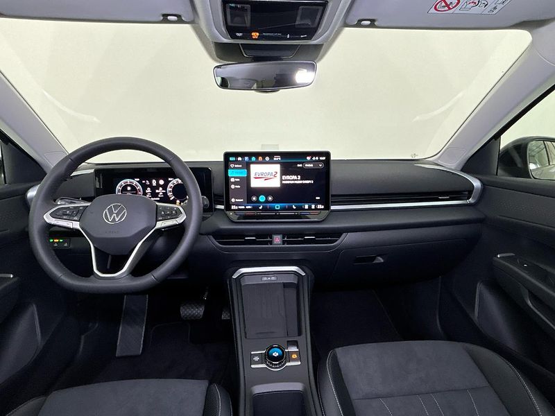 Volkswagen T-Roc (2026) SUV - fotka 5 z 28