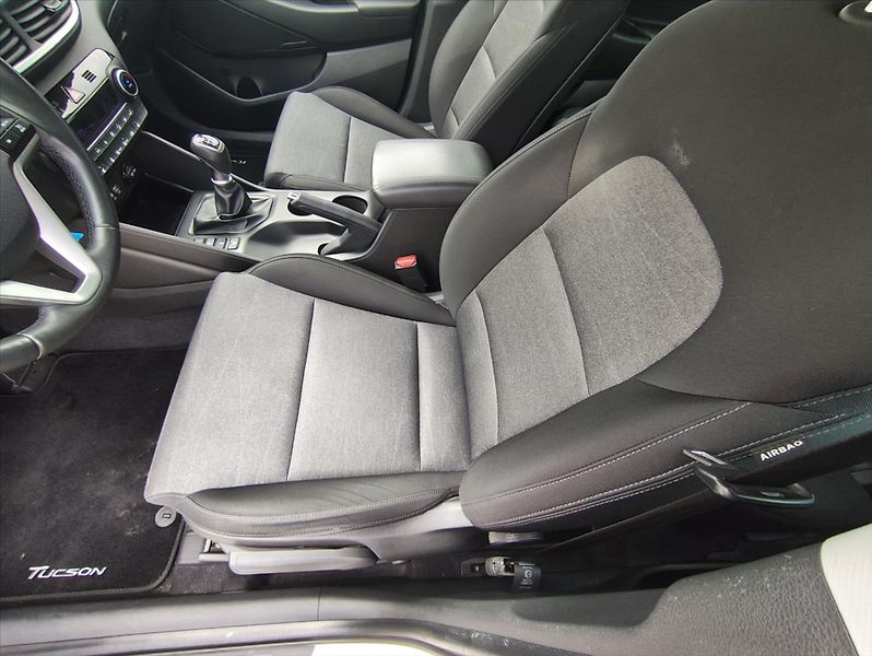 Hyundai Tucson 1,6   T-GDi 130kW - fotka 21 z 31