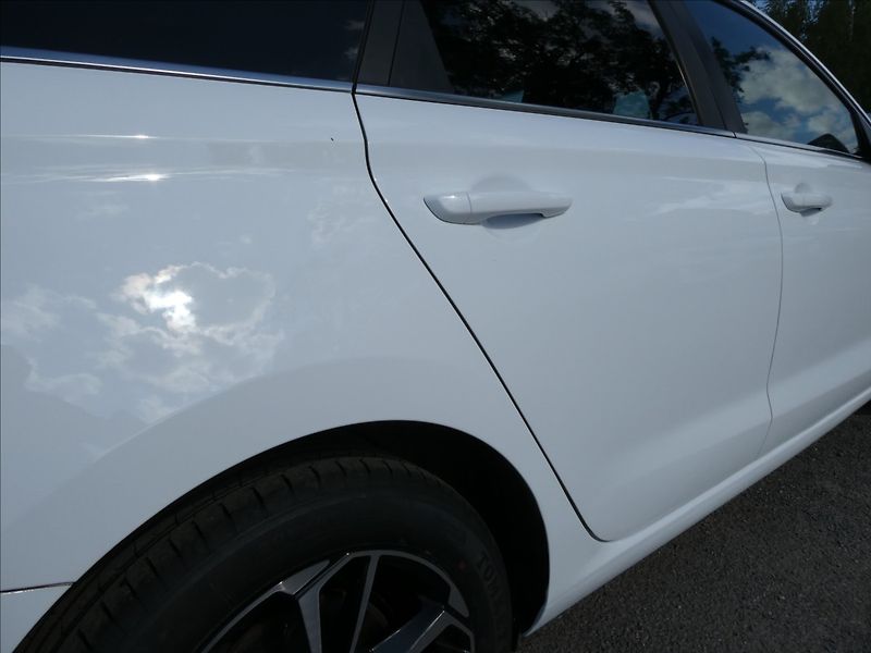 Hyundai i30 1,0 T-GDi 88kW Smart,ČR,naviga - fotka 13 z 43