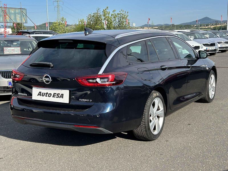 Opel Insignia (2018) 2.0CDTi, AT, navi, LED - fotka 4 z 19