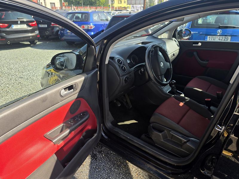 Volkswagen Golf Plus 1.4 i Vyhřev sedadel  - fotka 15 z 18
