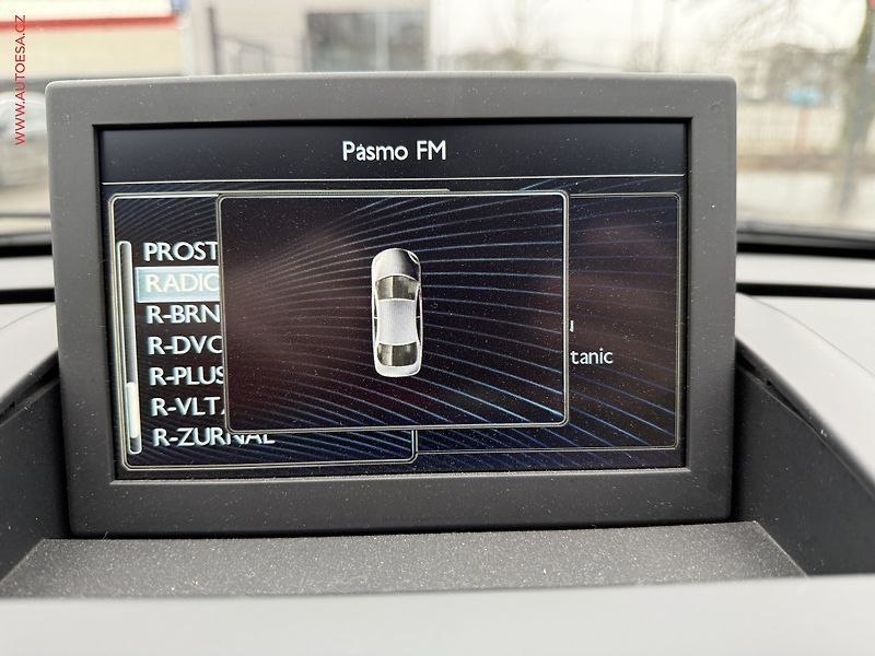 Peugeot 3008 (2016) 1.6 HDi, AT, TZ, park.asist - fotka 14 z 16