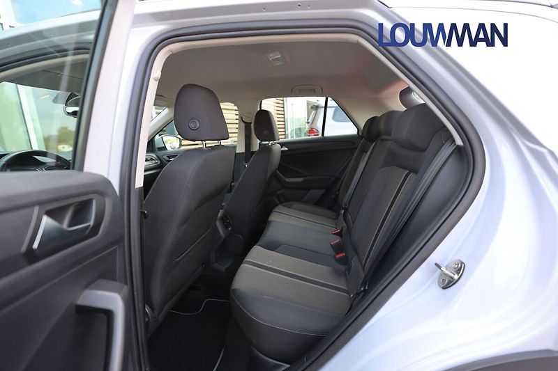 Volkswagen T-Roc Design 1.5 TSI DSG7 - fotka 18 z 26