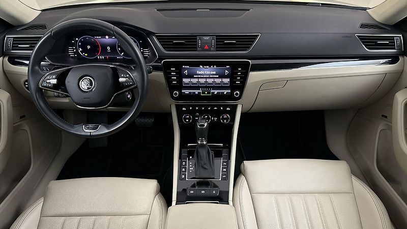 Škoda Superb 2.0 TDI DSG 4x4 L&K - fotka 8 z 31