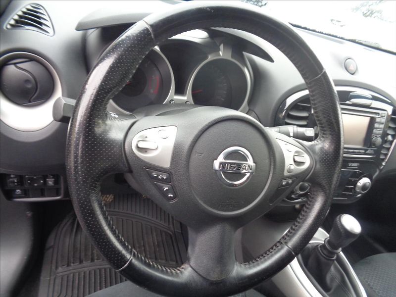 Nissan Juke 1,5 PURE DRIVE dCi - fotka 8 z 14
