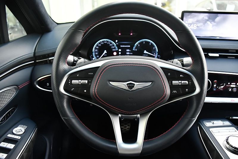 Genesis GV70 2.2 AWD SPORT LINE 1M - fotka 23 z 48