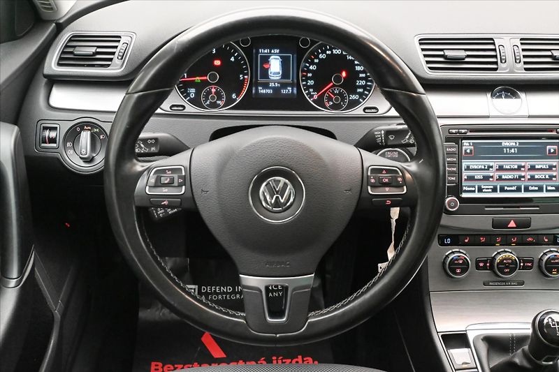 Volkswagen Passat 2,0 TDI 103kW Business Edition - fotka 18 z 31