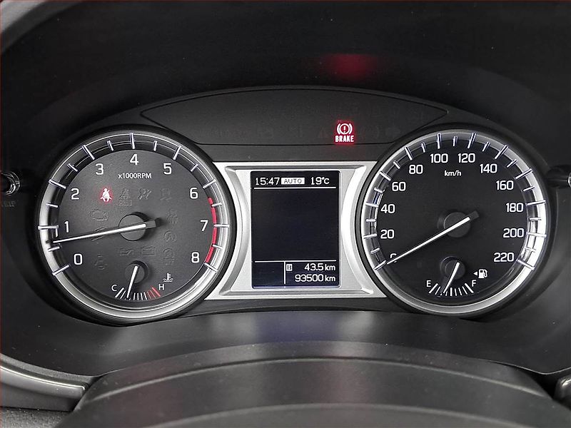 Suzuki Vitara (2015) 1.6 VVT, 4X4, ČR,1.maj - fotka 11 z 21