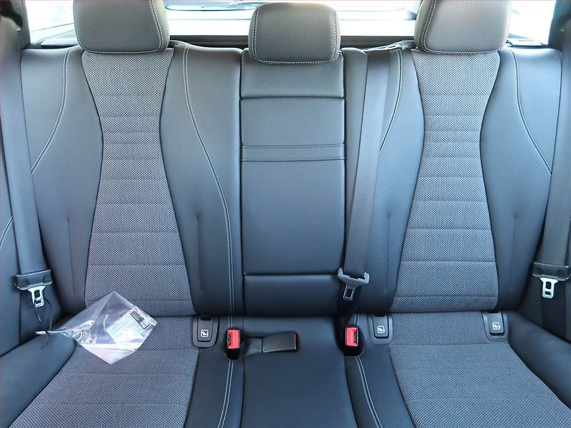 Mercedes-Benz Třídy E (2016) E 200, Automat, Kůže, Navi - fotka 10 z 19