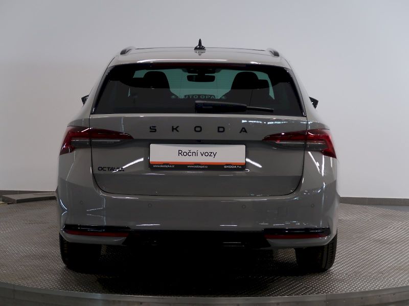 Škoda Octavia (2025) SPORTLINE 2.0TDI 110KW PANORAM - fotka 9 z 45