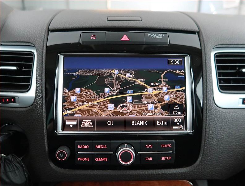 Volkswagen Touareg (2010) 3.0 TDI, 4X4, Automat, Navi - fotka 17 z 27