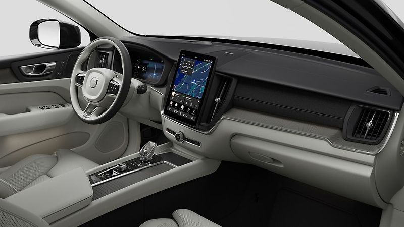 Volvo XC60 ULTRA DARK T6, 360°, PANORAMA, - fotka 4 z 7