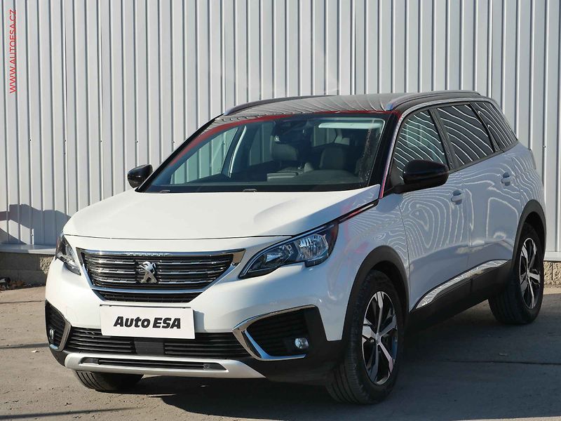 Peugeot 5008 (2019) 1.5 HDi, 1.maj,ČR, Allure - fotka 3 z 25
