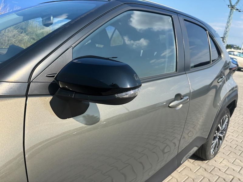 Toyota Yaris Cross 1.5 HSD e-CVT Executive AWD - fotka 29 z 30