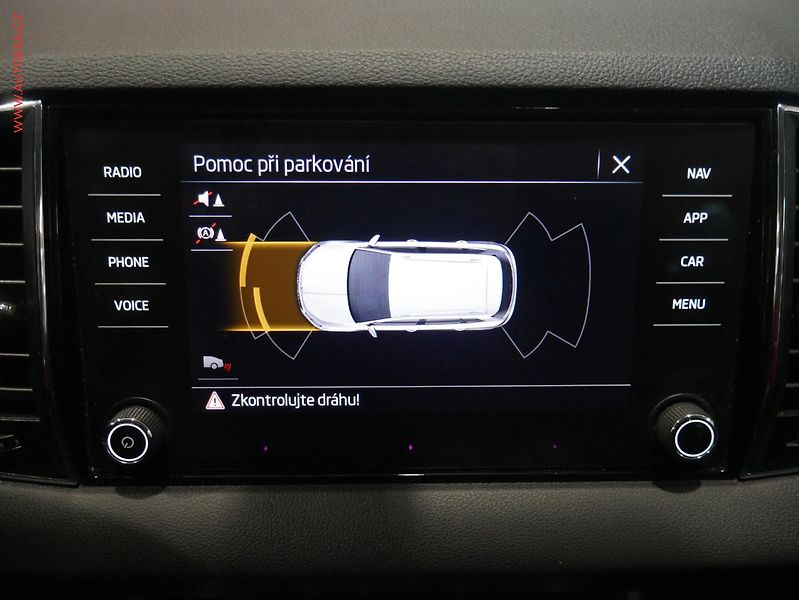 Škoda Karoq (2022) 1.5 TSi, 2.maj,ČR, Style, AT - fotka 18 z 21